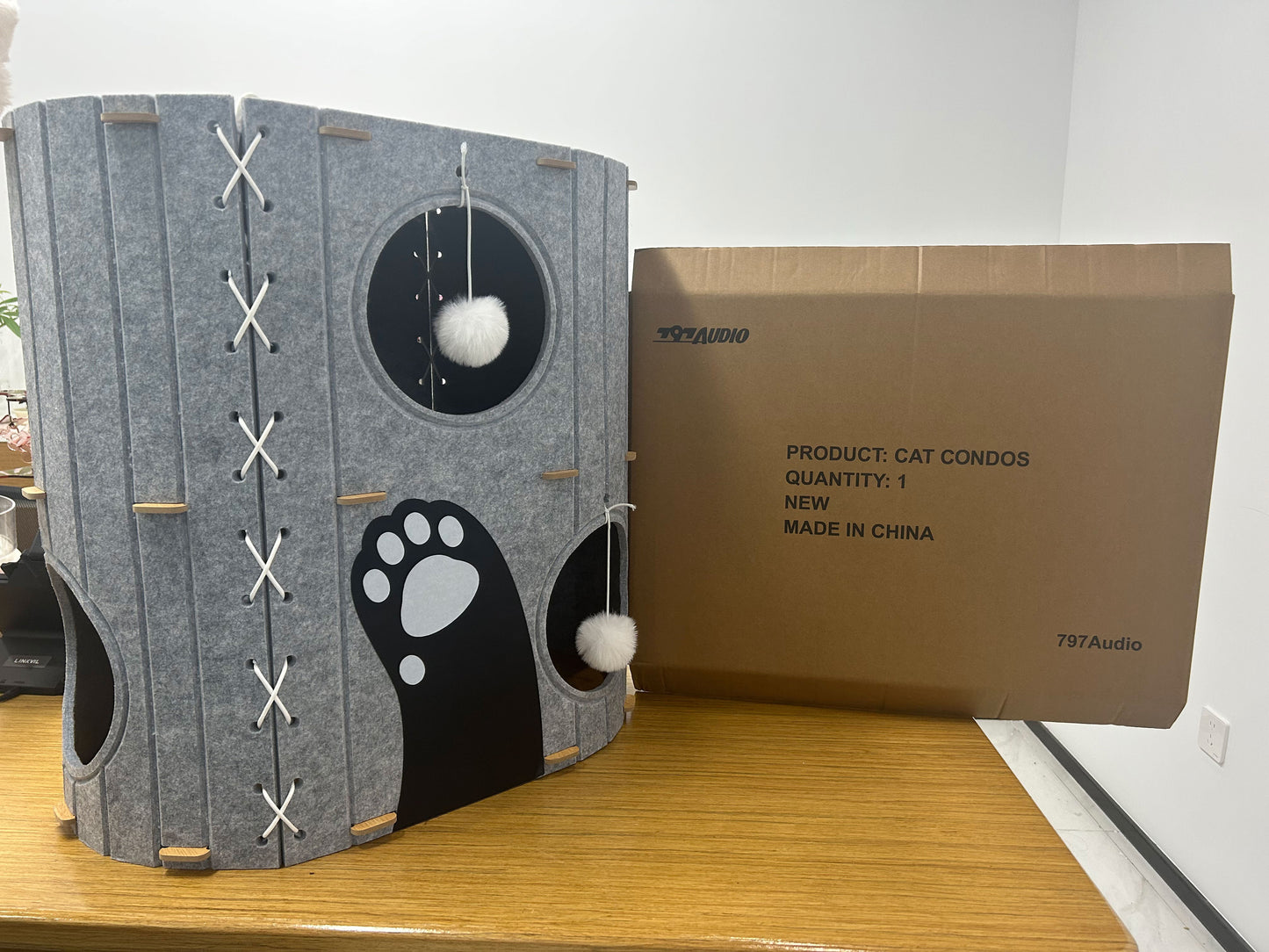 797Audio Cat House for Indoor Cats,2-Storey 23" x 15" x 23" Large Felt Covered Cat Cave for Multiple Cats, Clawsable Enclosed Cat Hideout Houses&Condos with Fluffy Ball, Cozy Scratch Resistant House